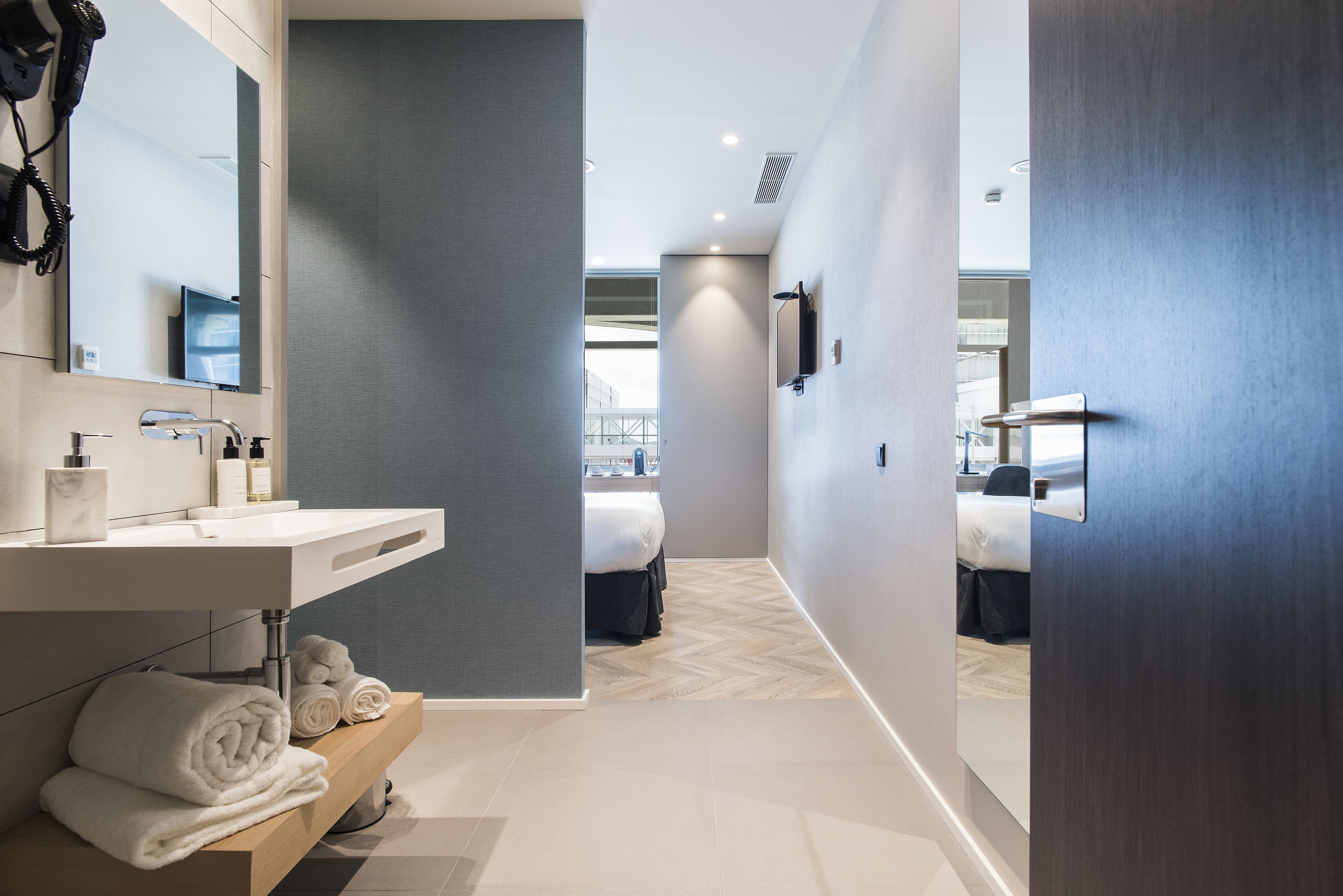 standard double room, 1 double bed, ensuite | bathroom | shower, hair dryer, towels, soap