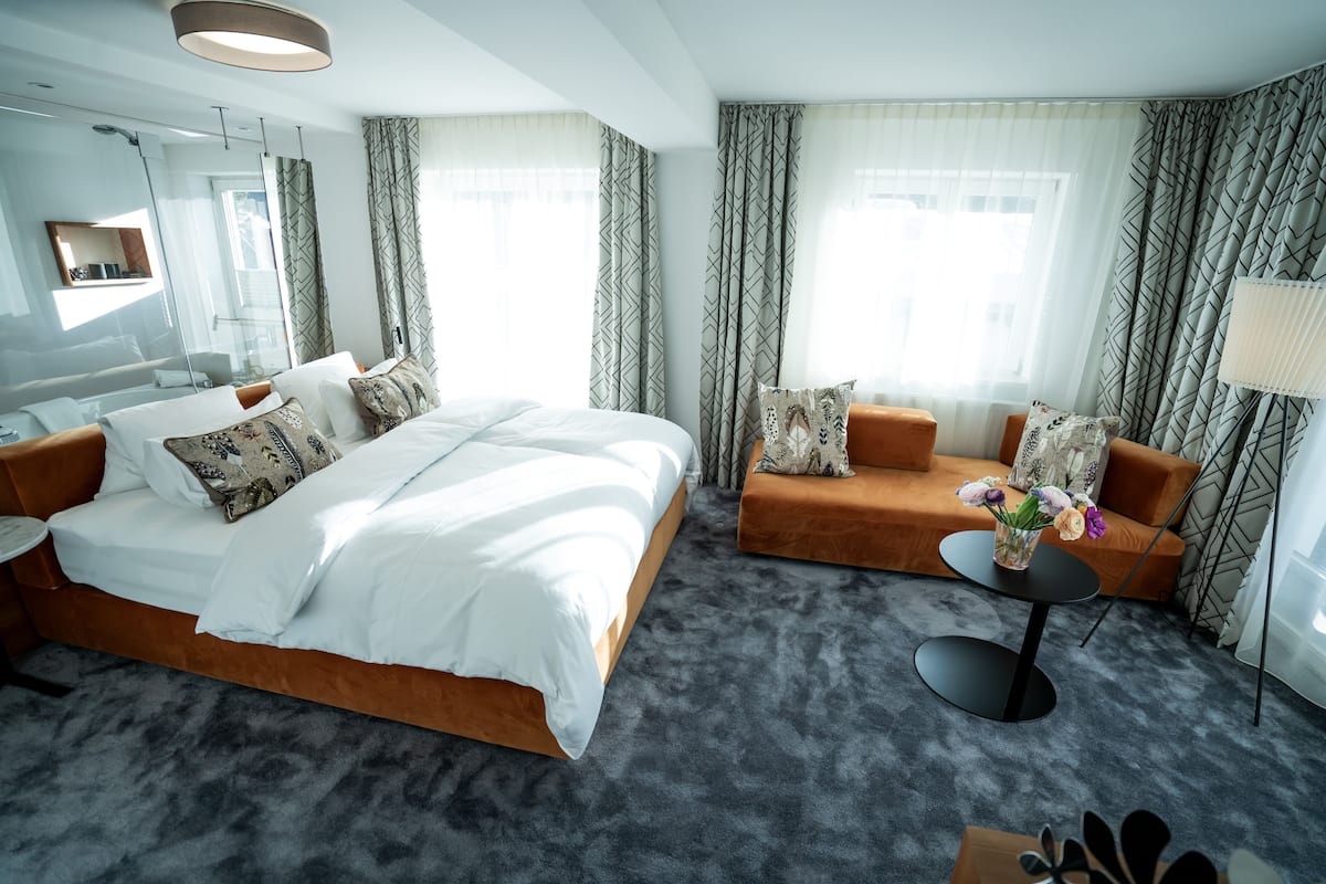 Junior studio suite | Een kluis op de kamer, geluiddichte muren, gratis wifi, beddengoed