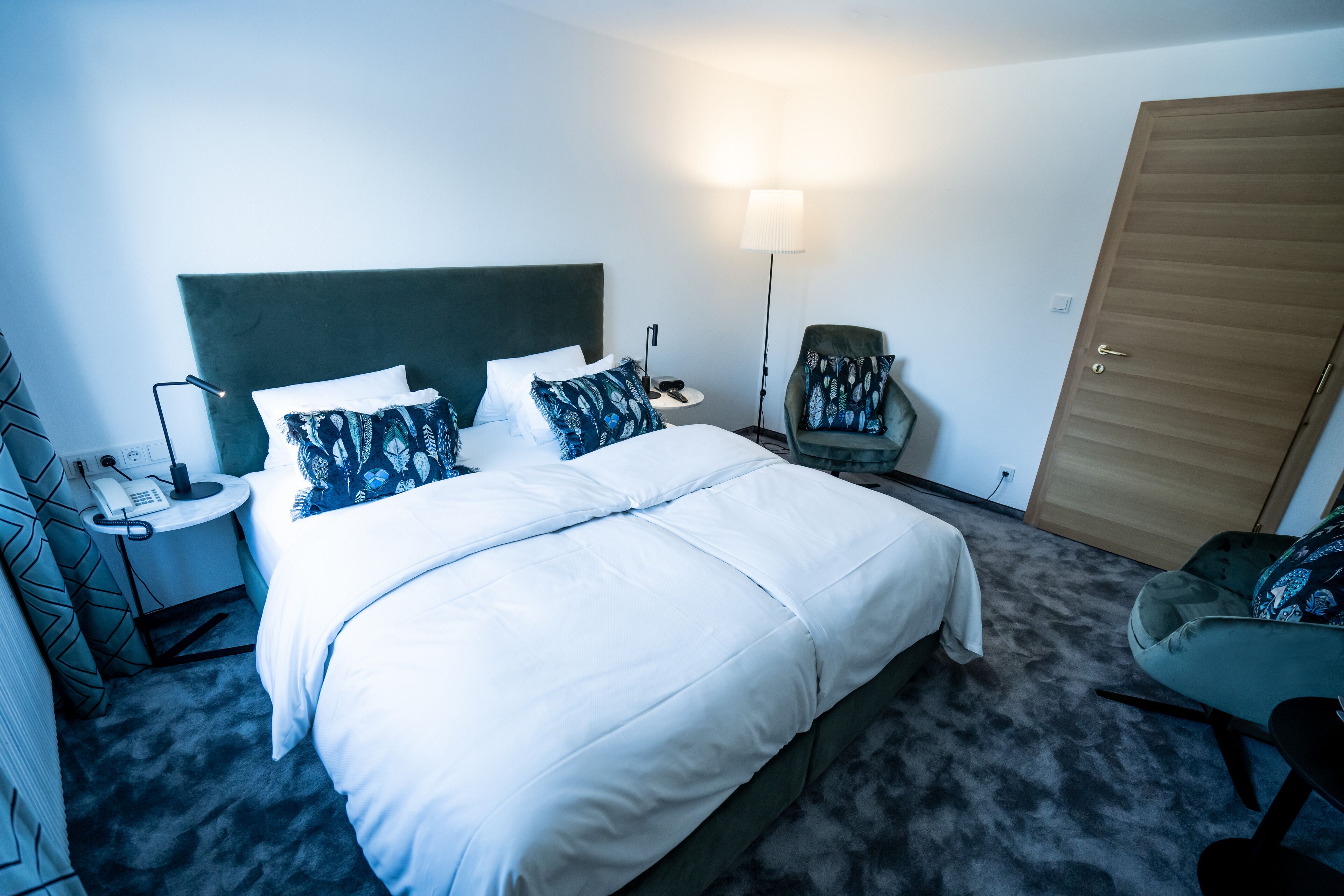 double room | in-room safe, soundproofing, free wifi, bed sheets