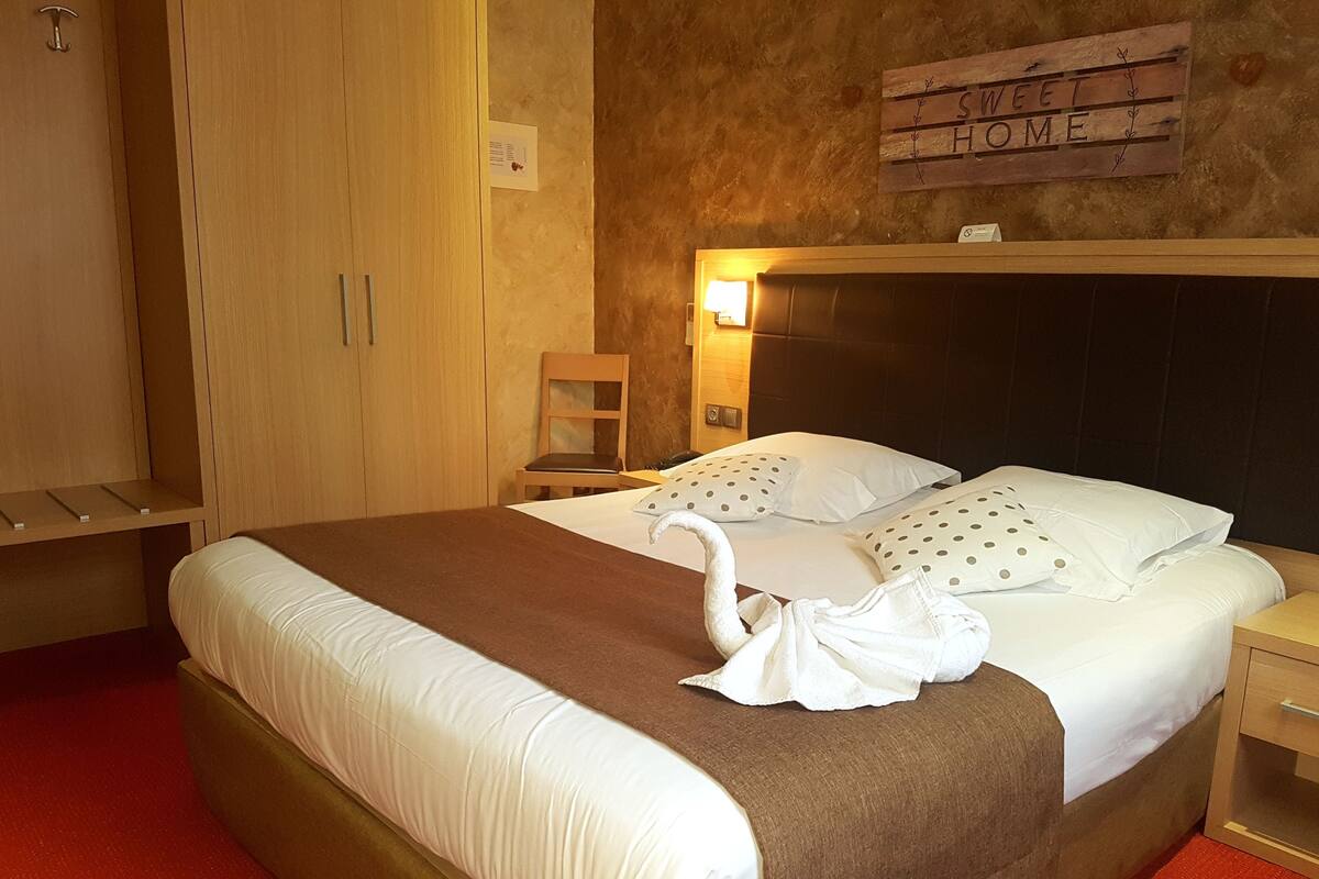 Minibar, in-room safe, desk, blackout curtains