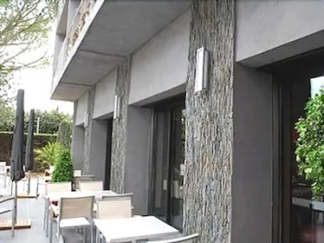 Exterior. Safari Hotel