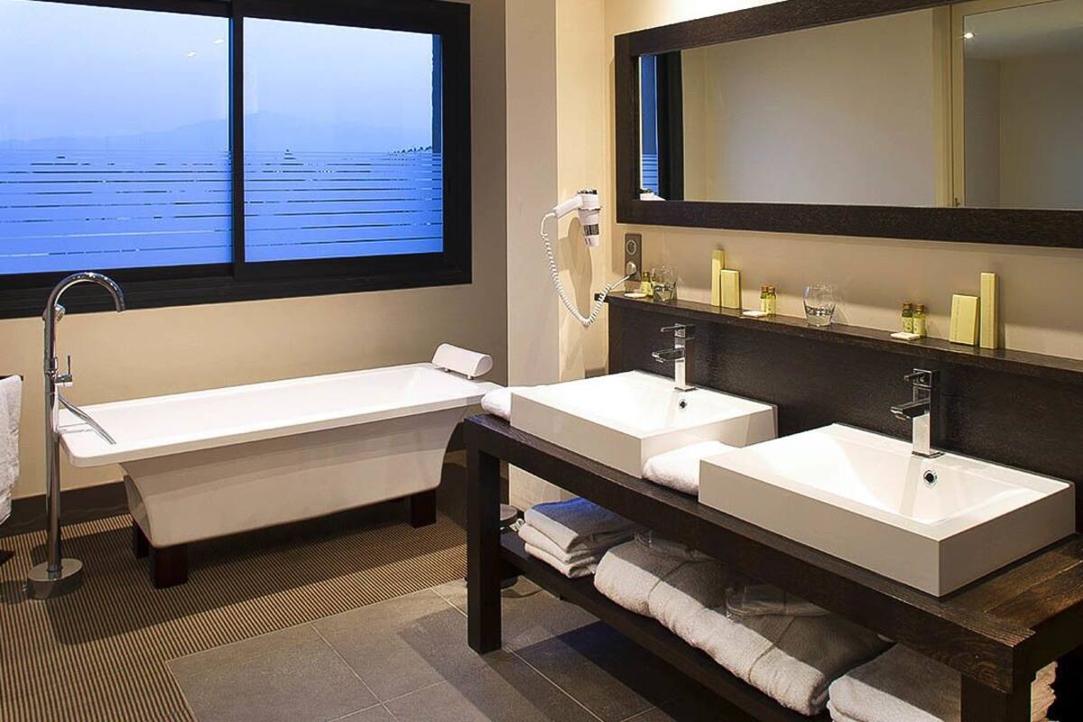 free toiletries, hair dryer, towels