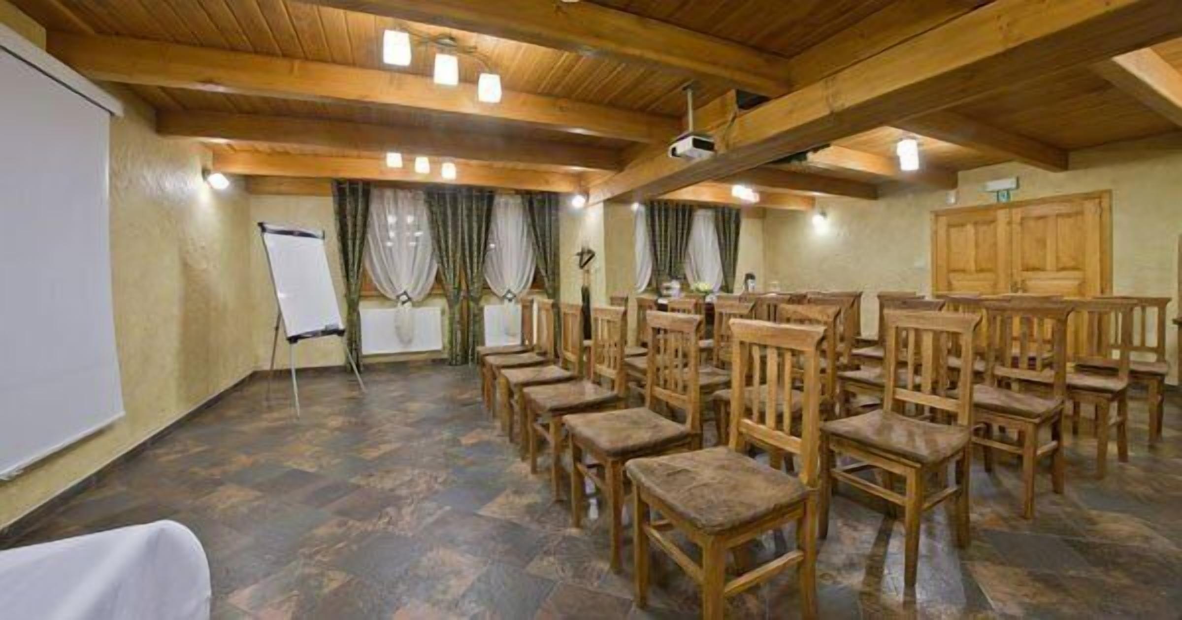 Foto - Hotel Dwór Karolówka