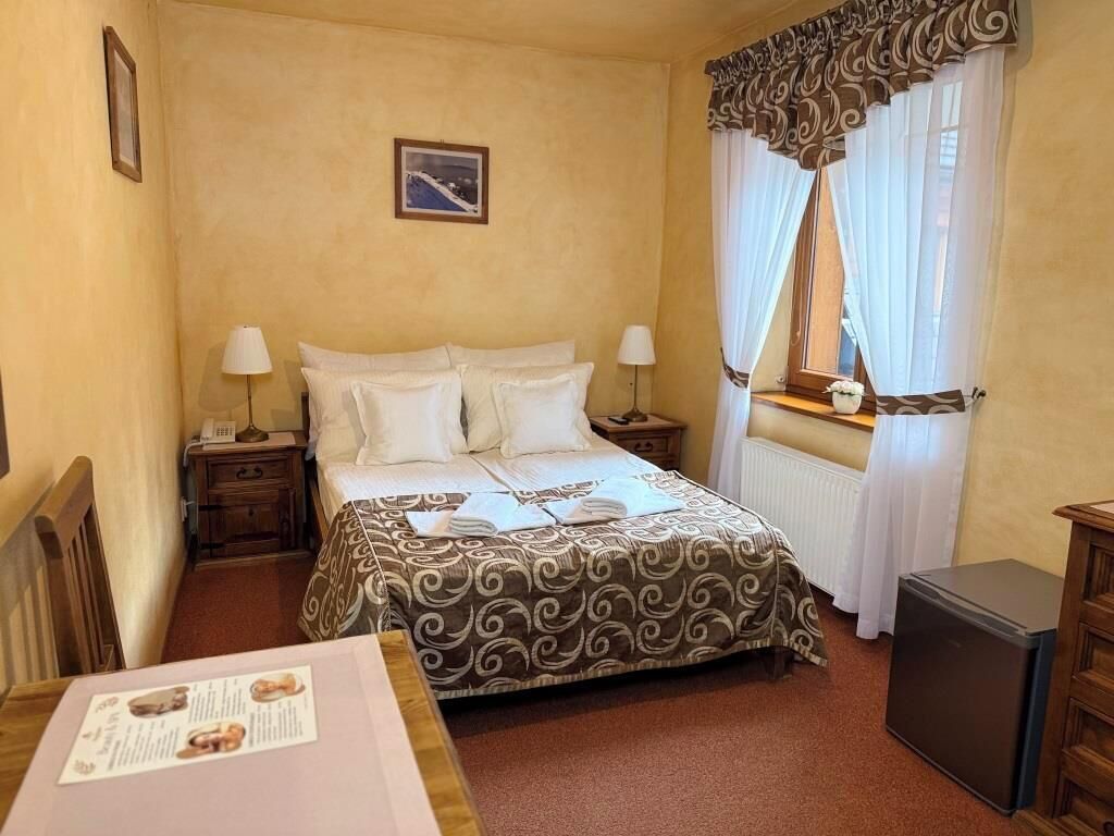 Premium bedding, Select Comfort beds, in-room safe