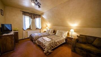 Habitación estándar con 2 camas individuales | Ropa de cama de alta calidad y camas Select Comfort