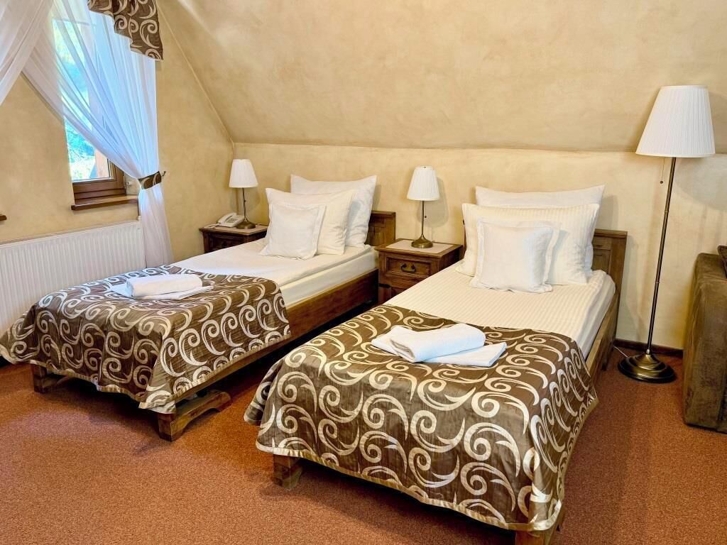Standard Twin Room | Premium bedding, Select Comfort beds, in-room safe