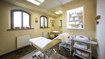 Sale per trattamenti di coppia, sauna, vasca idromassaggio