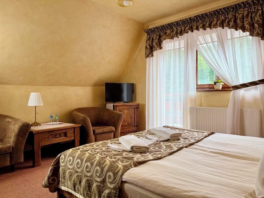 Studio Room with Balcony | Premium bedding, Select Comfort beds, in-room safe