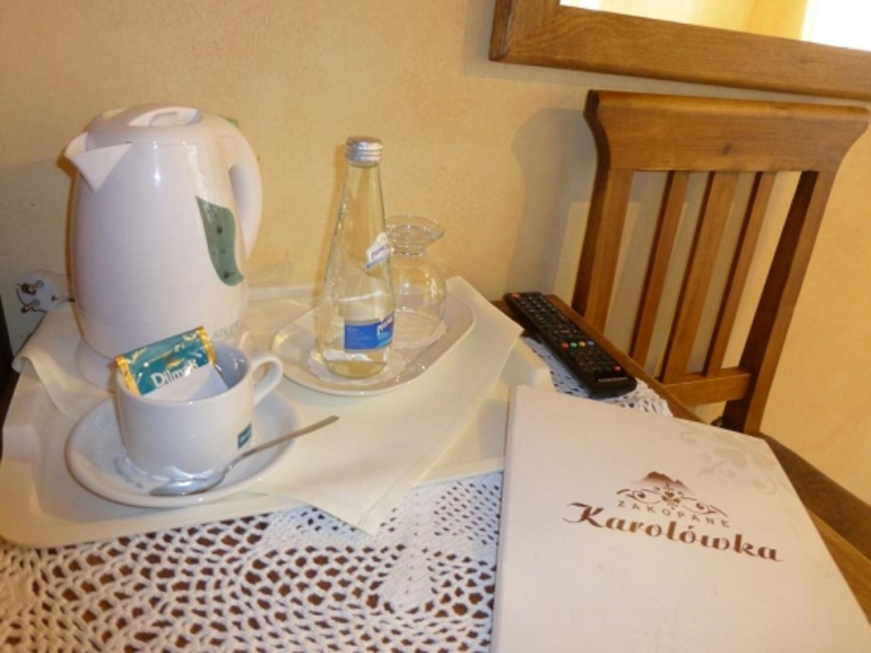 single room | room amenity