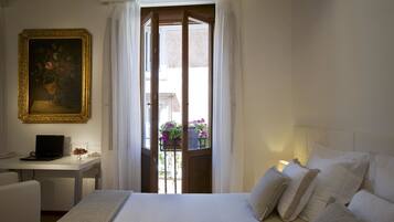 Svit Superior - 1 queensize-sÀng med bÀddsoffa | Utsikt frÄn rummet