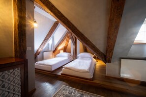 Apartment, 2 Bedrooms, Kitchenette, City View (2 private bedrooms) - Miss Sophie's Charles Bridge (Prague)