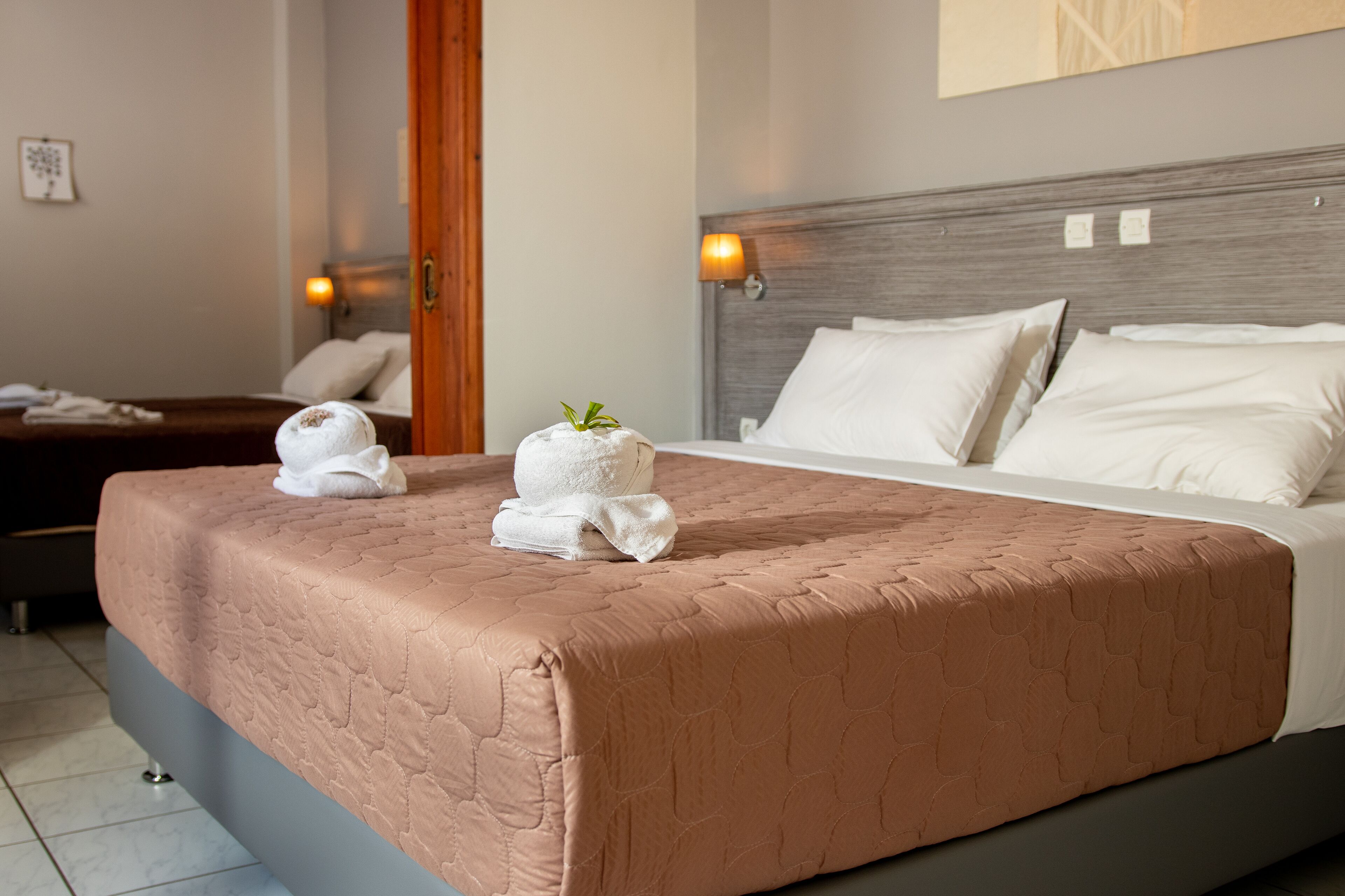 Family Apartment, 2 Bedrooms | Egyptian cotton sheets, premium bedding, in-room safe