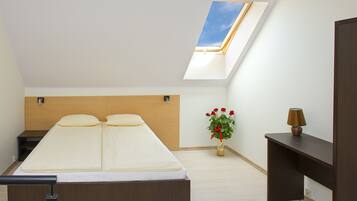 Căn hộ (two-level) | Bàn, truy cập Internet không dây miễn phí, bộ trải giường