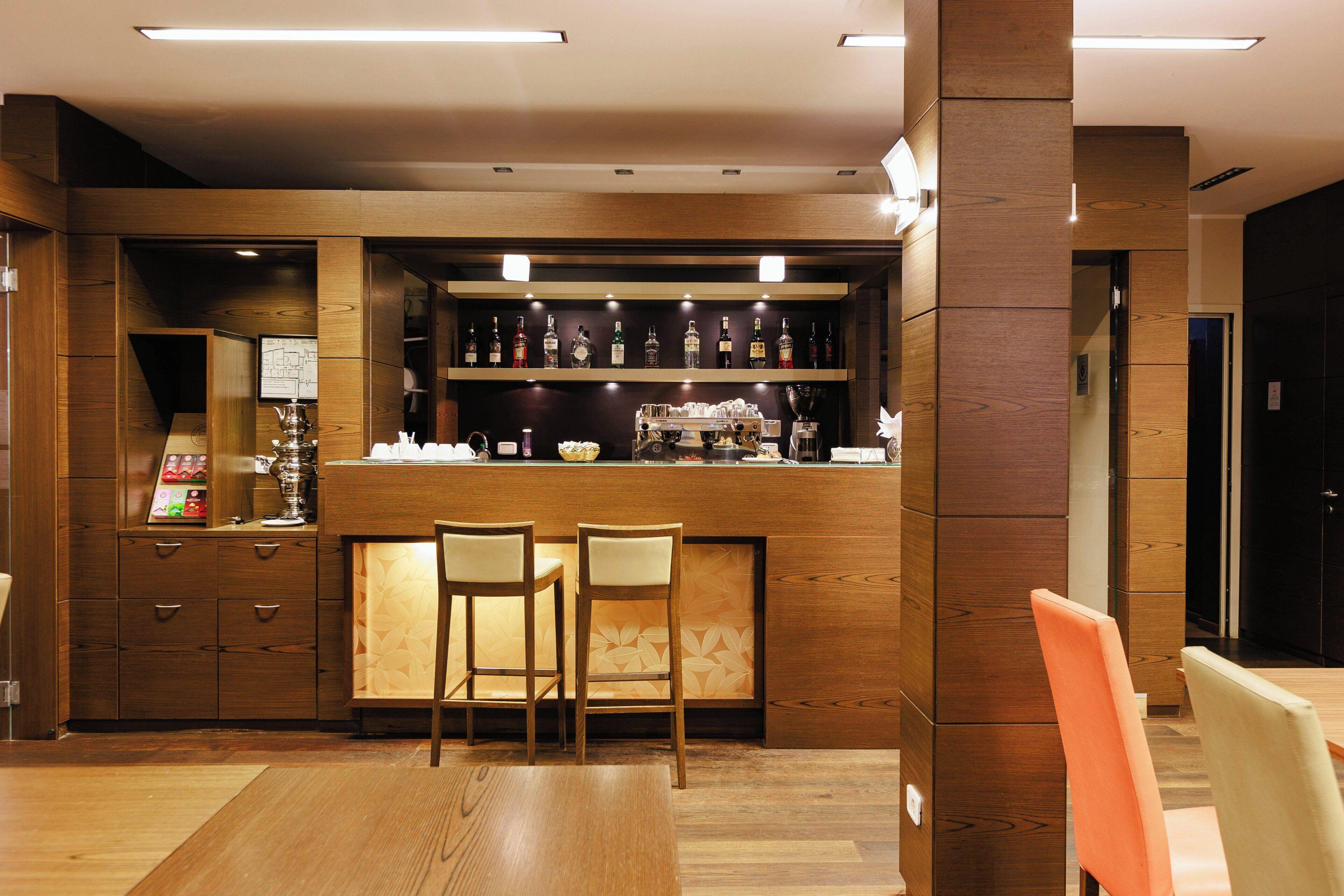 Bar (in der Unterkunft)