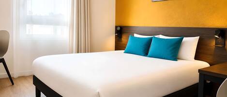 Studio, 1 Double or 2 Single Beds
