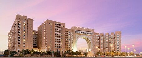 Oaks Ibn Battuta Gate Dubai - Image 20