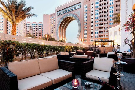 Oaks Ibn Battuta Gate Dubai - Image 3