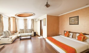 Suite de lujo | Ropa de cama de alta calidad, camas Select Comfort y minibar