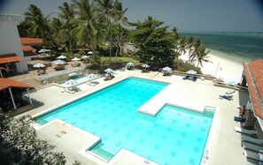 Pool - Mombasa Beach Hotel (Mombasa)