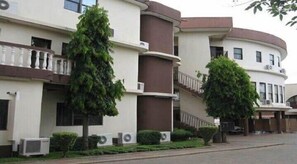 Front of property - Miklin Hotel (Accra)