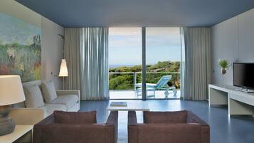 Hochwertige Bettwaren, Daunenbettdecken, Minibar, Zimmersafe