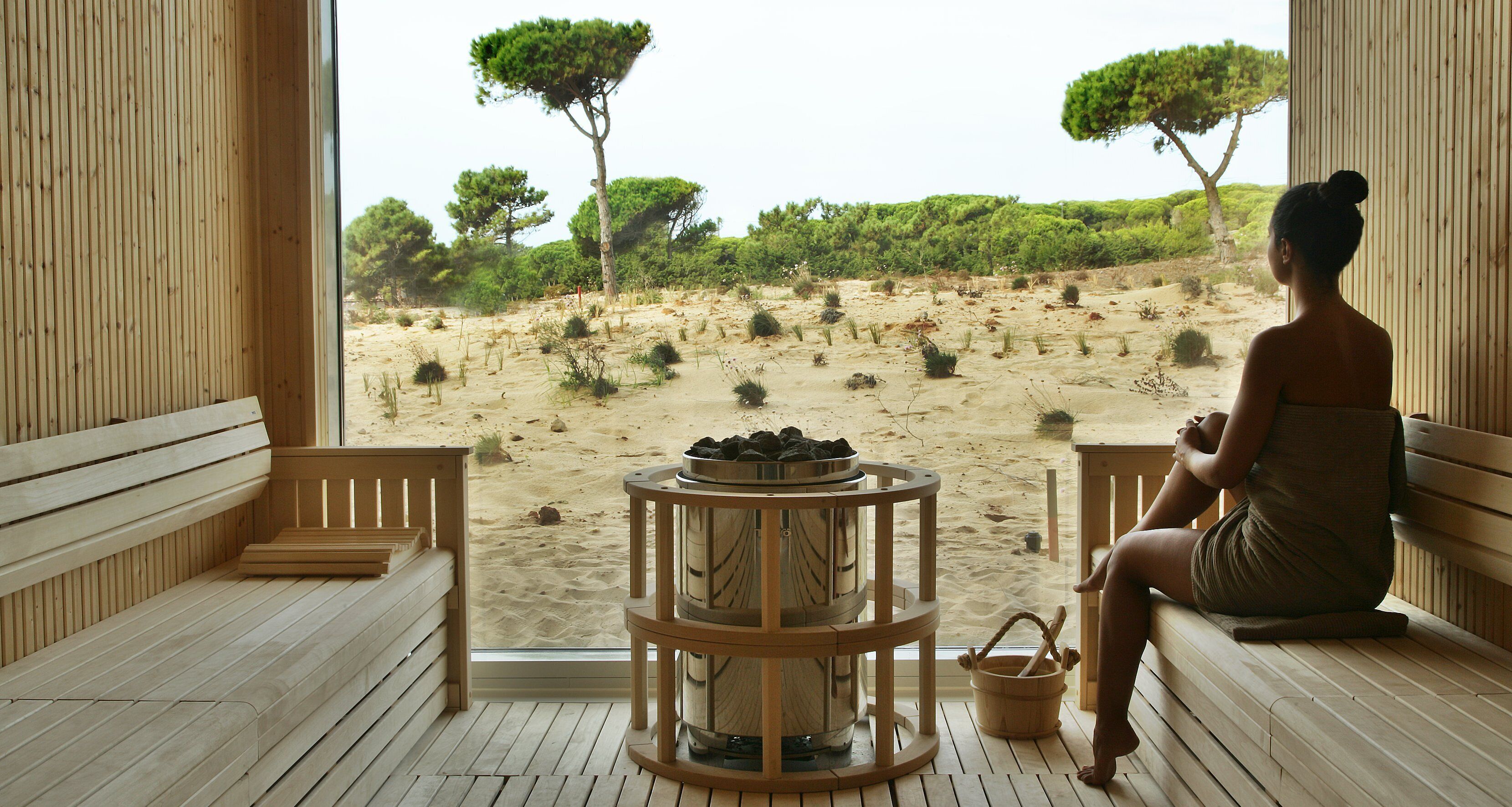 couples treatment room(s), sauna, turkish bath/hammam, body treatments