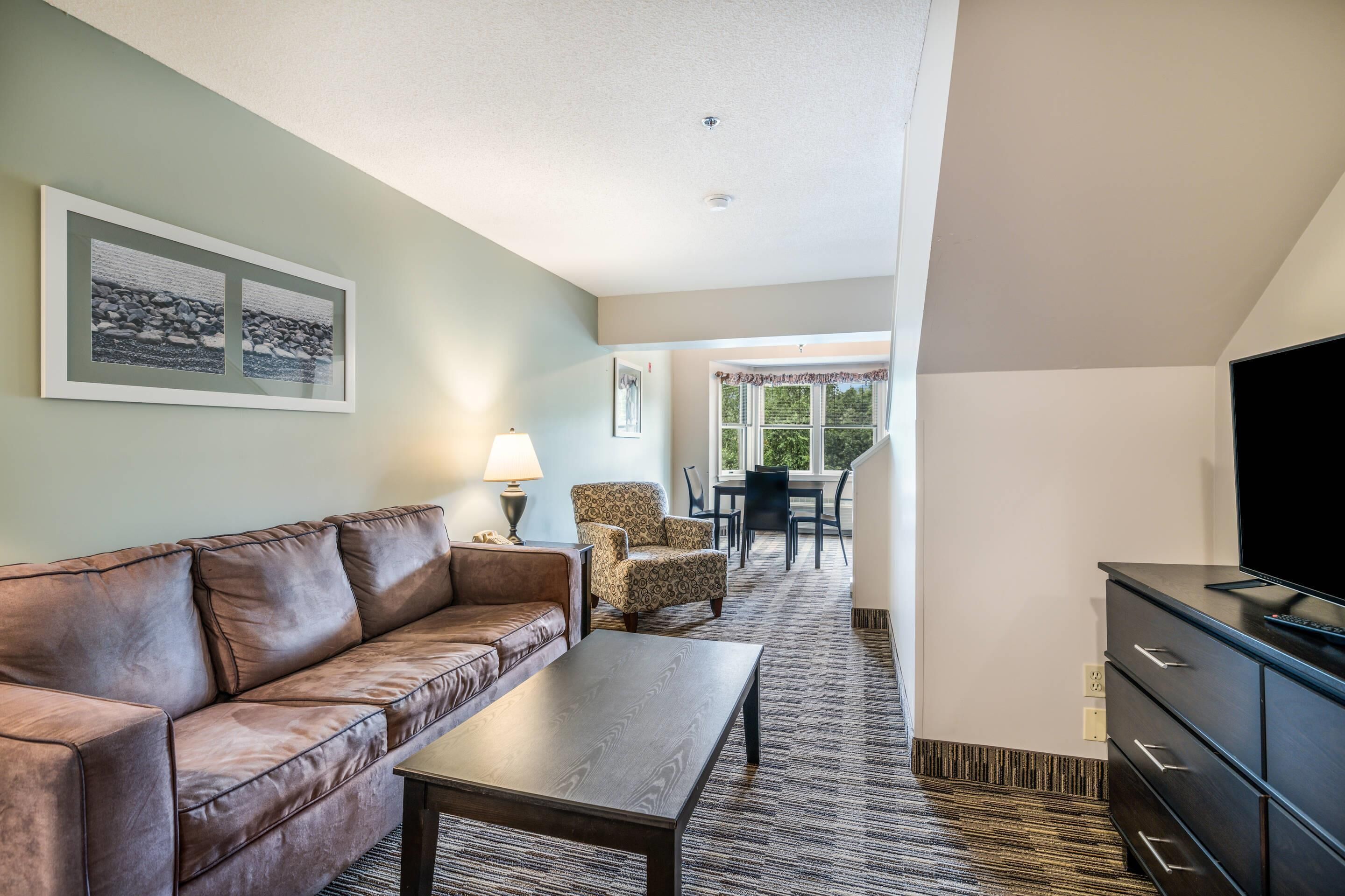 Suite, flere senger, ikke-røyk (2 Levels) | Wi-fi (inkludert) og sengetøy