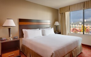 In-room safe, desk, laptop workspace, iron/ironing board - Holiday Inn Express & Suites Orem-North Provo by IHG (Orem)