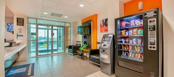 Motel 6 Eagle Pass, TX - Lakeside