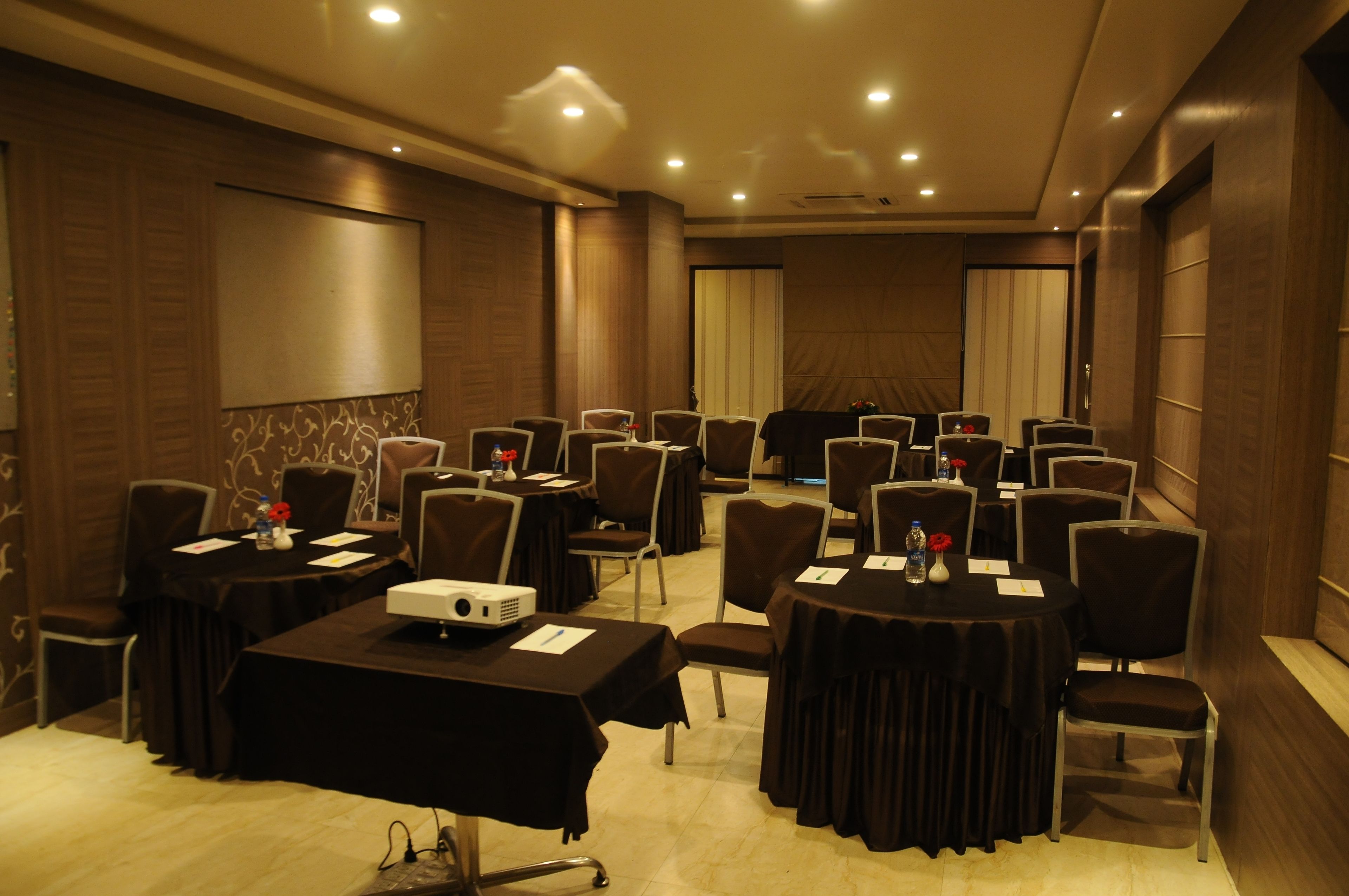 Foto - Hotel Madhav International