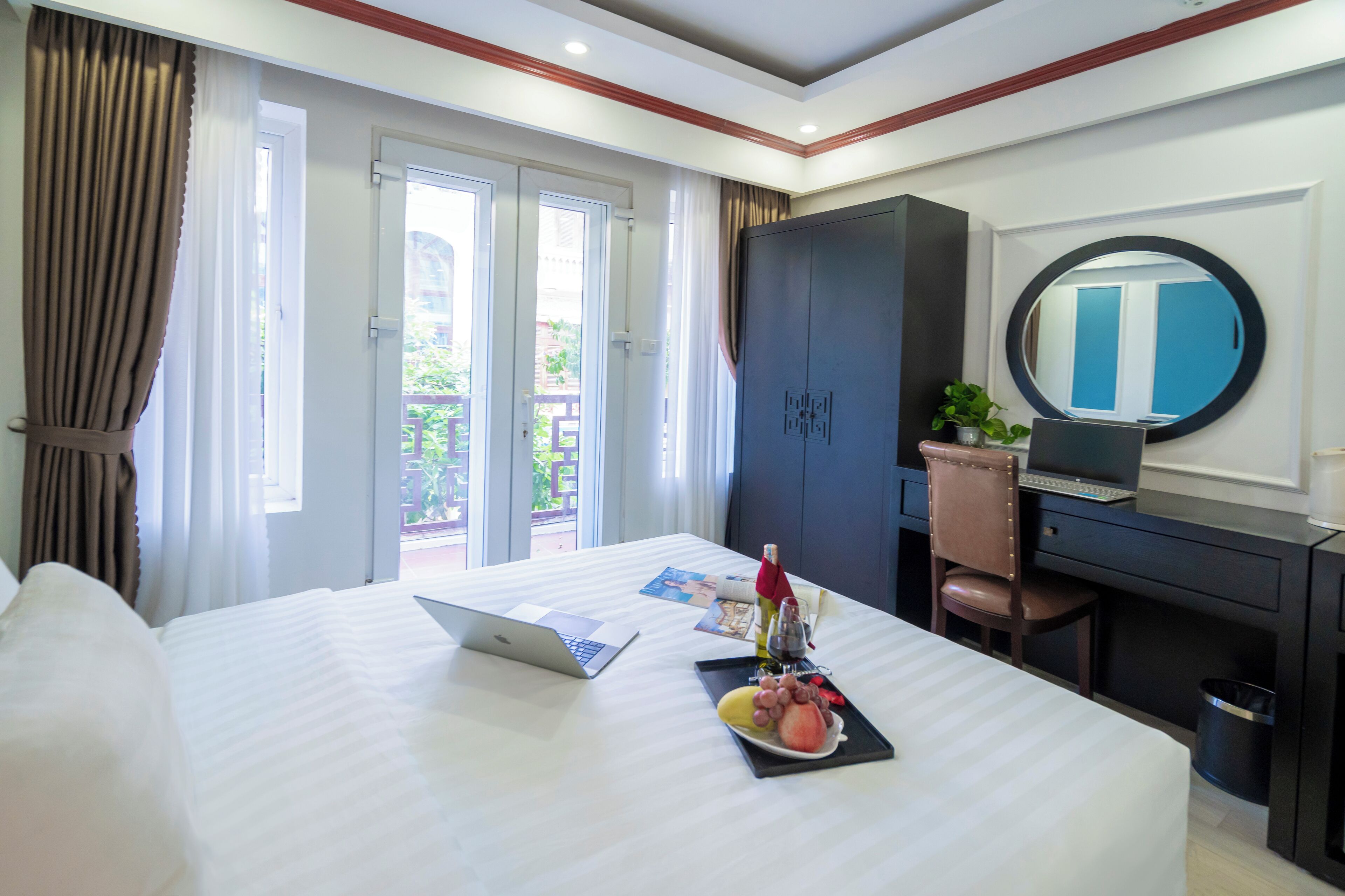 premier room | 1 bedroom, premium bedding, pillow-top beds, minibar