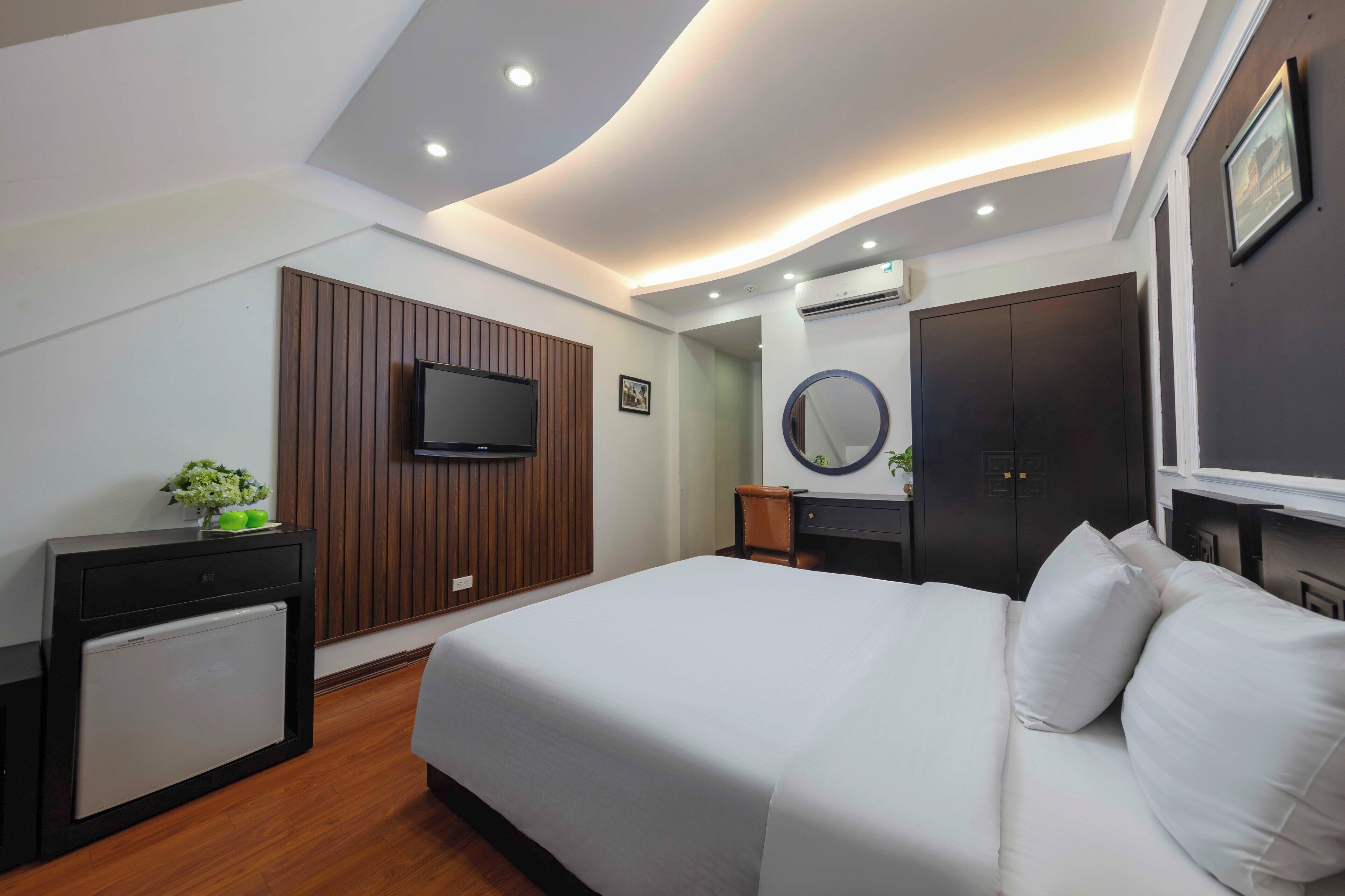 premier room | 1 bedroom, premium bedding, pillow-top beds, minibar