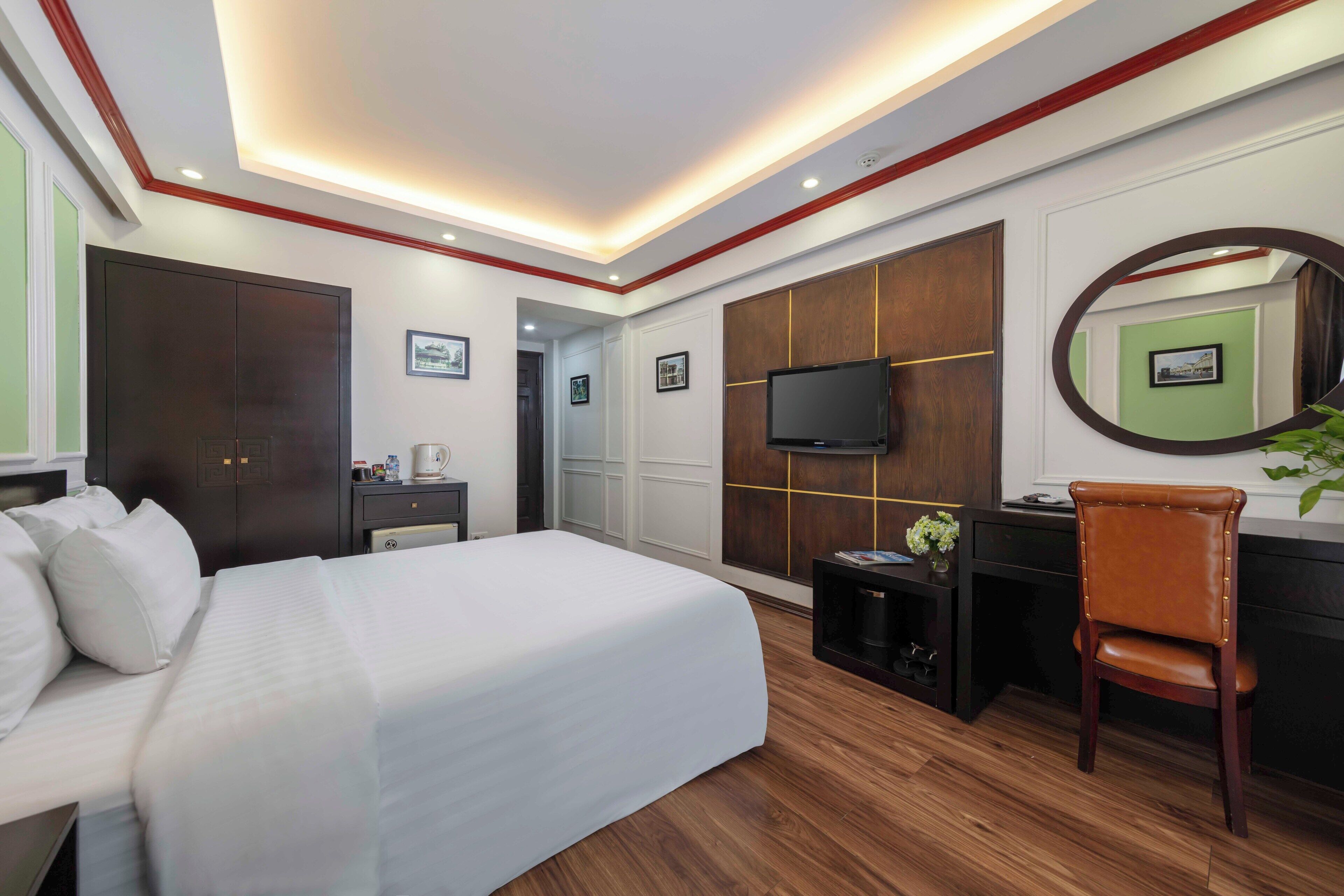 executive double room, 1 king bed | 1 bedroom, premium bedding, pillow-top beds, minibar