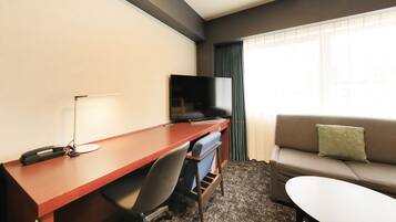 Strykejern/-brett og wi-fi (inkludert)