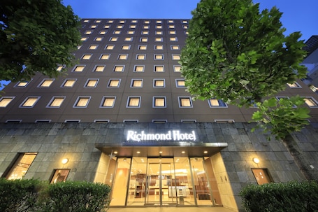Bahagian luar. Richmond Hotel Yokohama Bashamichi
