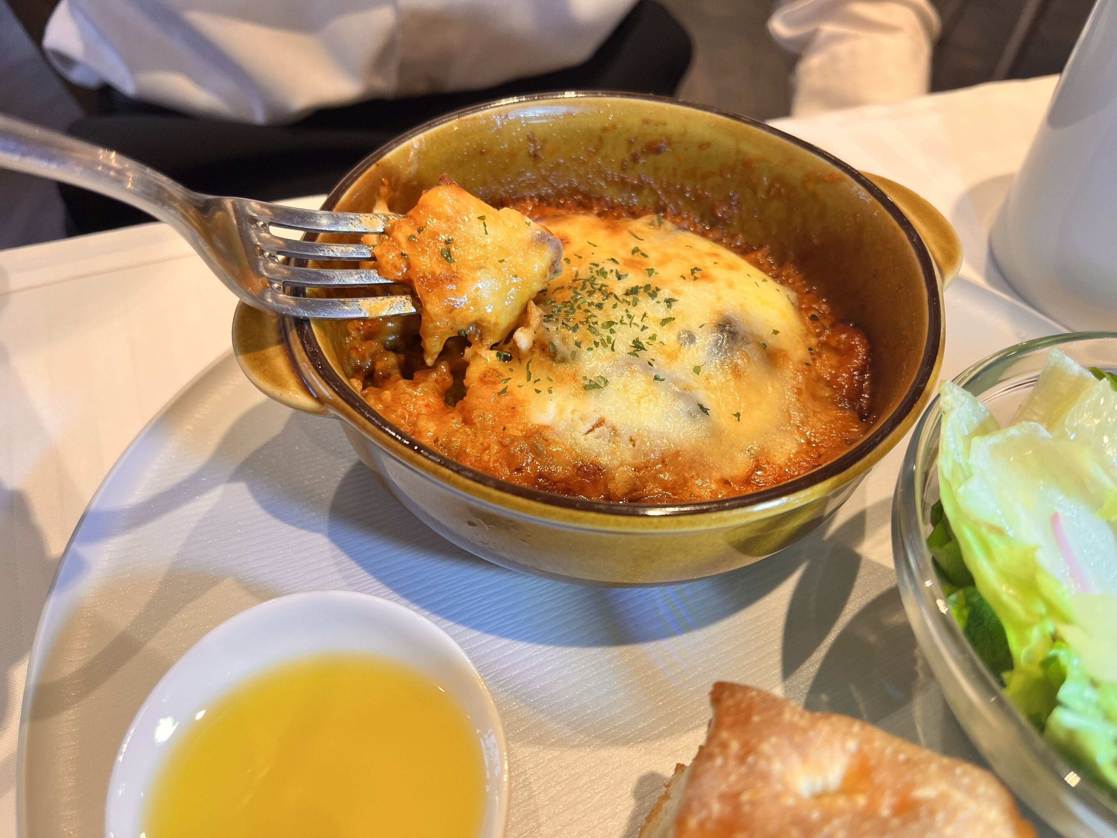 daily cooked-to-order breakfast (jpy 1650 per person)