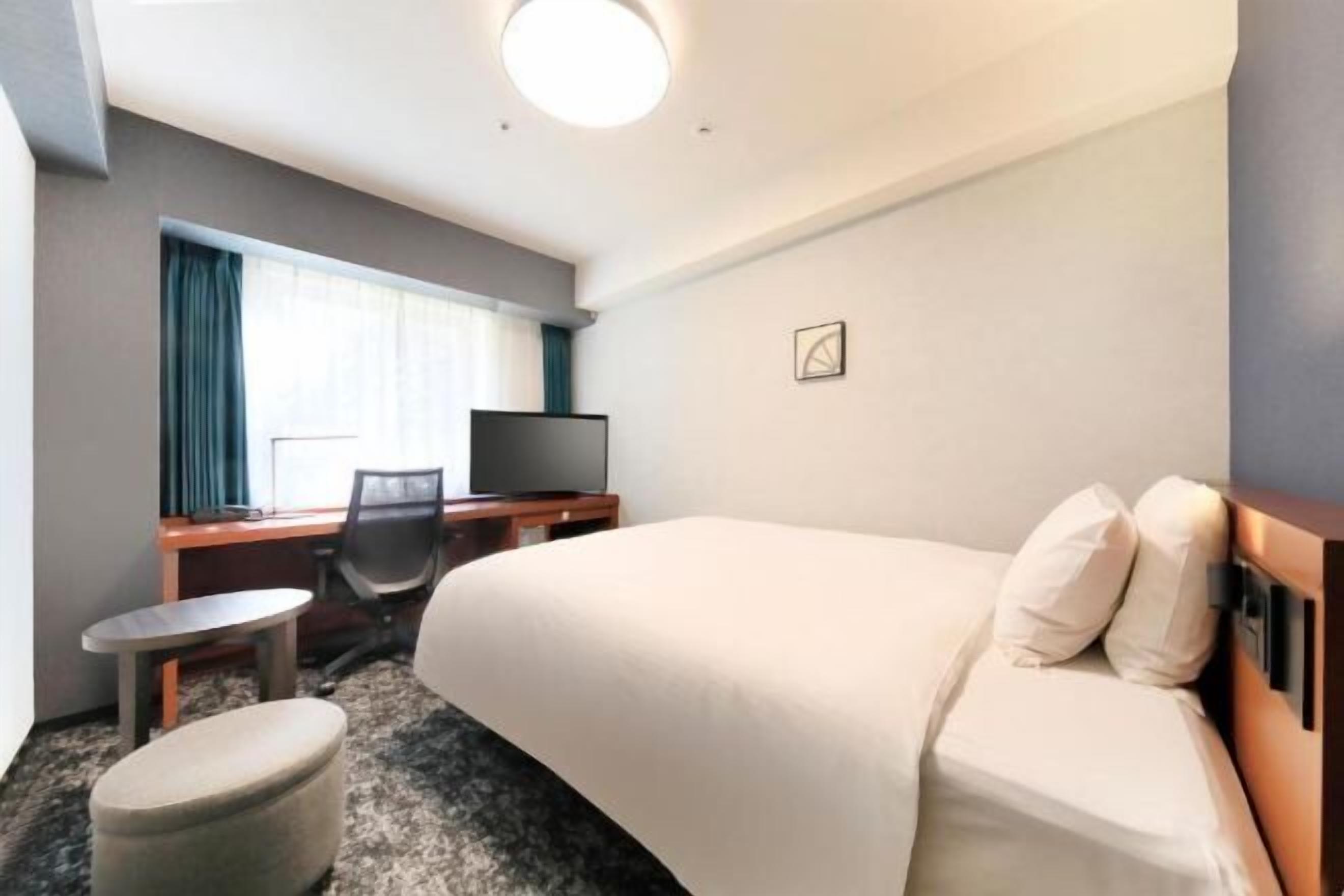 Iron/ironing board, free WiFi