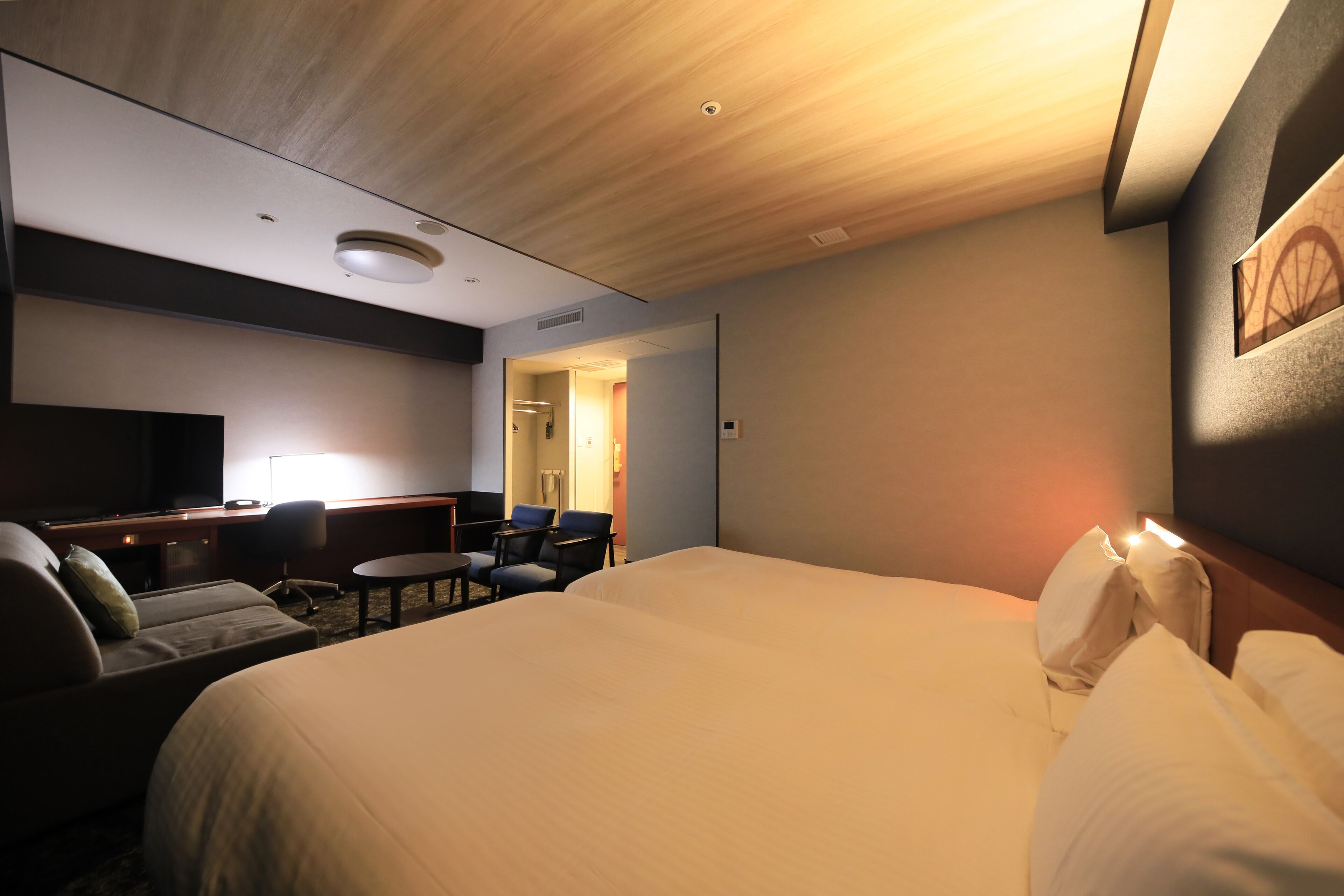 1 bedroom, iron/ironing board, free wifi