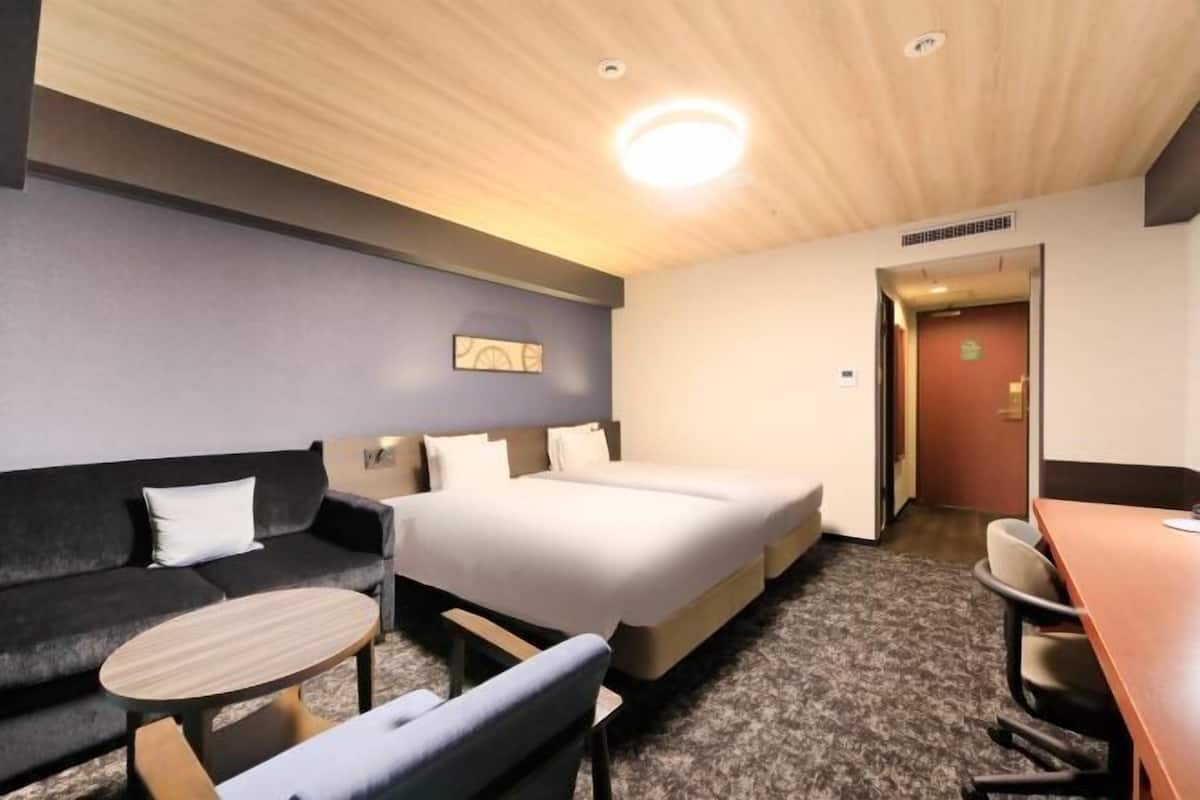 1 bedroom, iron/ironing board, free WiFi