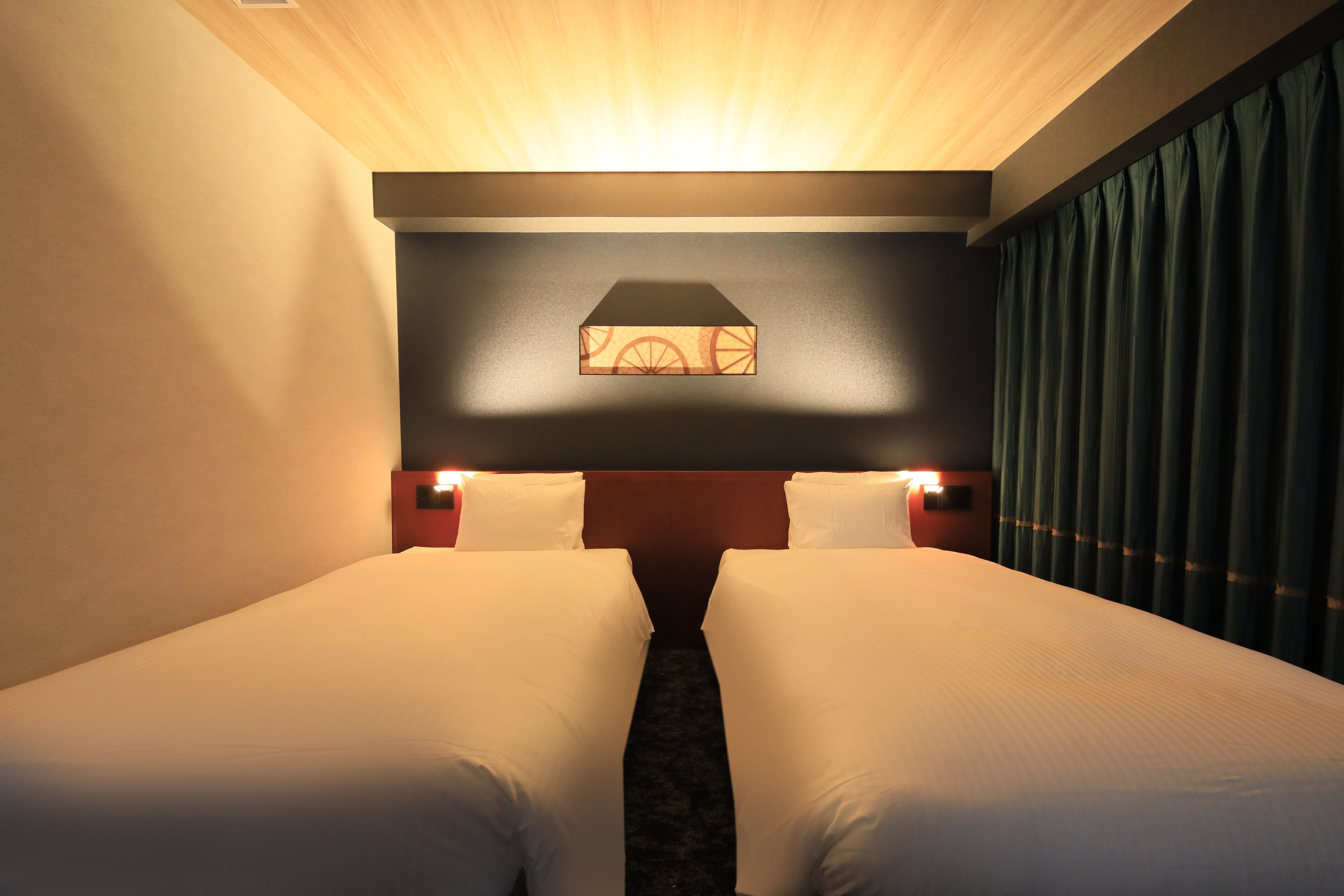 1 bedroom, iron/ironing board, free wifi