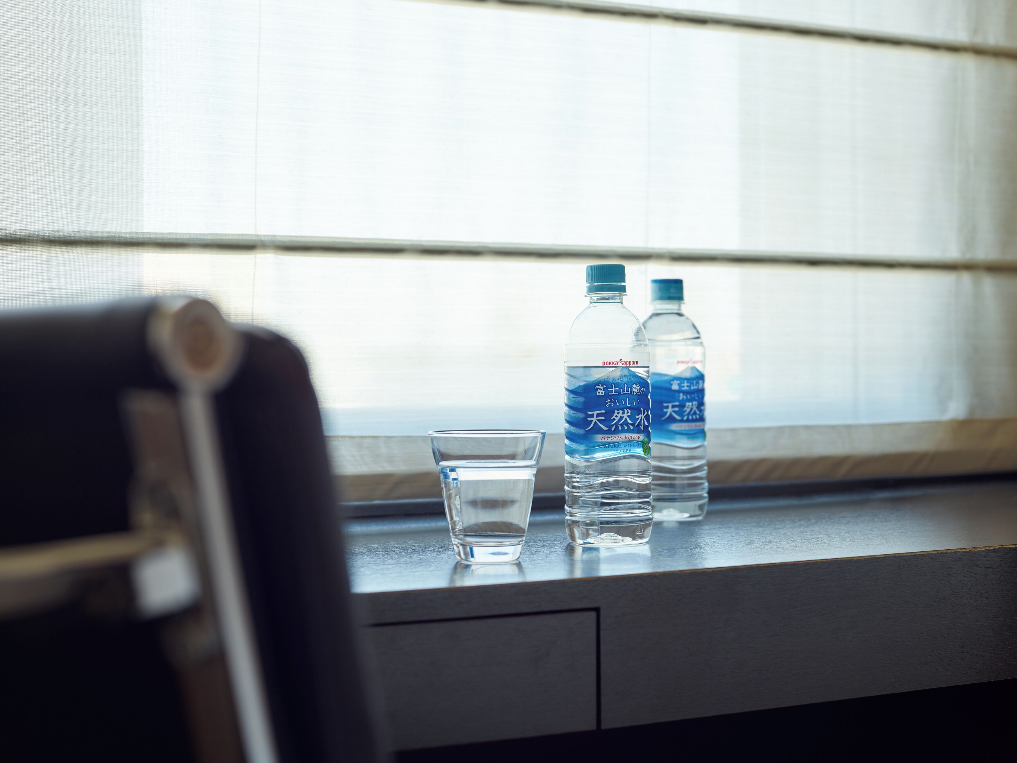 premium bedding, down duvets, in-room safe, desk