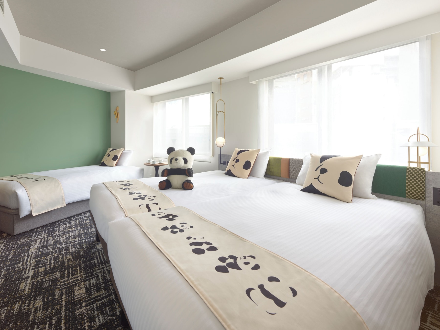Premium bedding, down comforters, in-room safe, desk