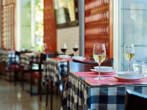 Breakfast, lunch and dinner served - Mitsui Garden Hotel Ueno Tokyo (Tokyo)