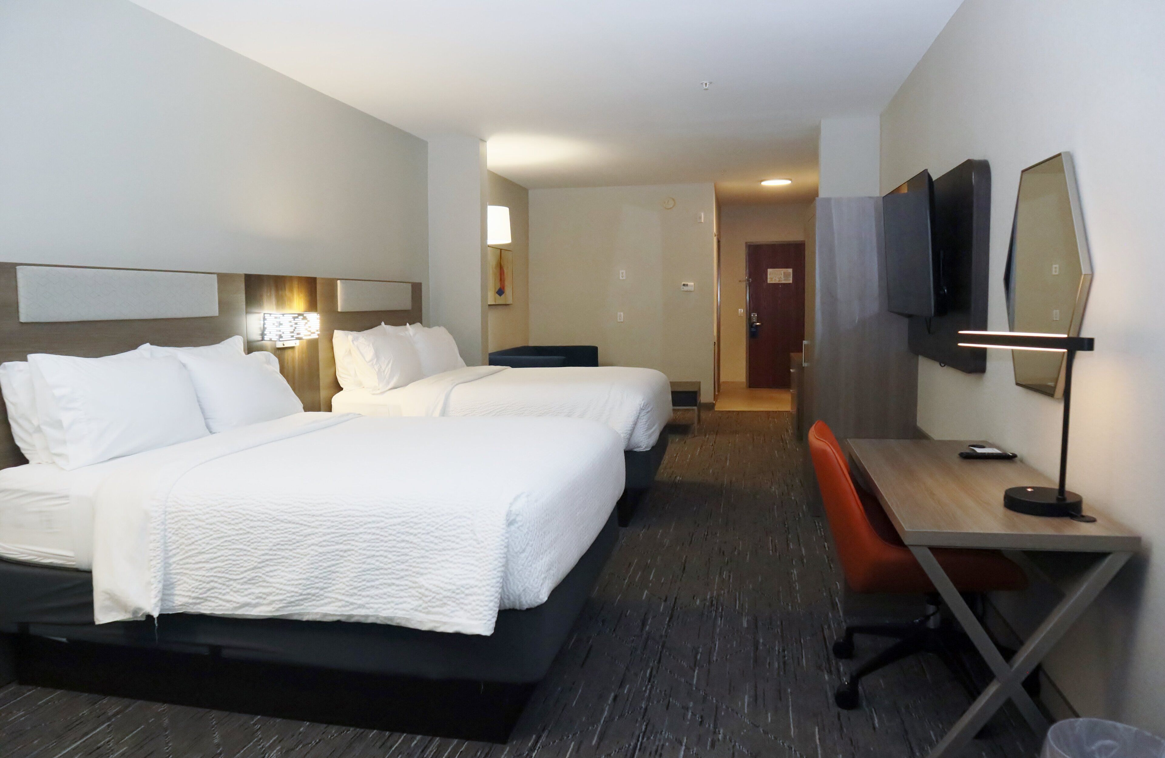 suite | 1 bedroom, in-room safe, desk, iron/ironing board