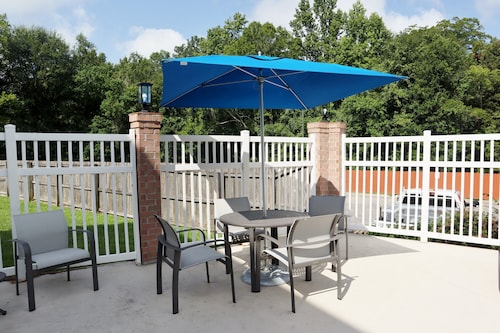 Holiday Inn Express Hotel & Suites Baton Rouge North by IHG