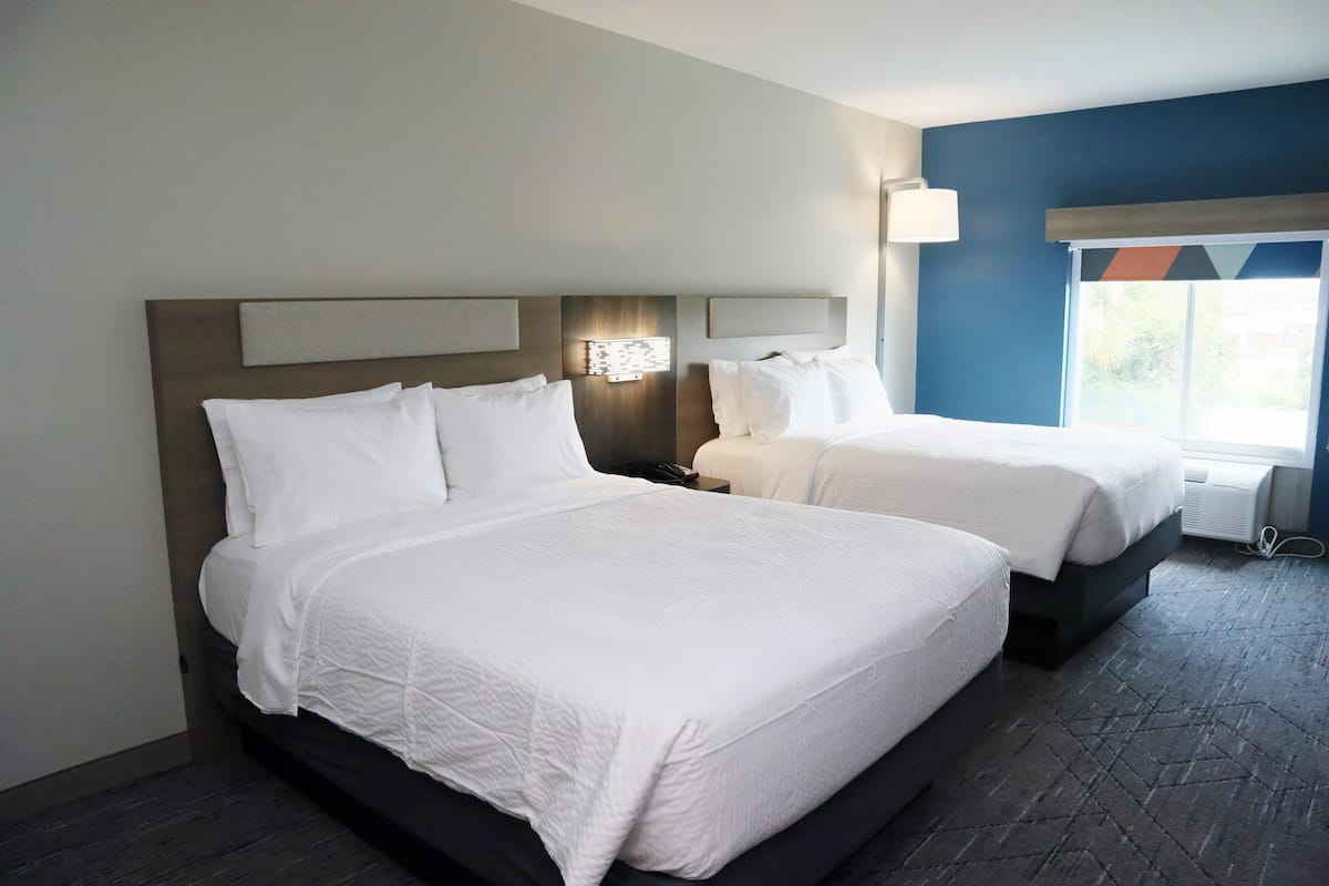 In-room safe, desk, iron/ironing board, free cots/infant beds