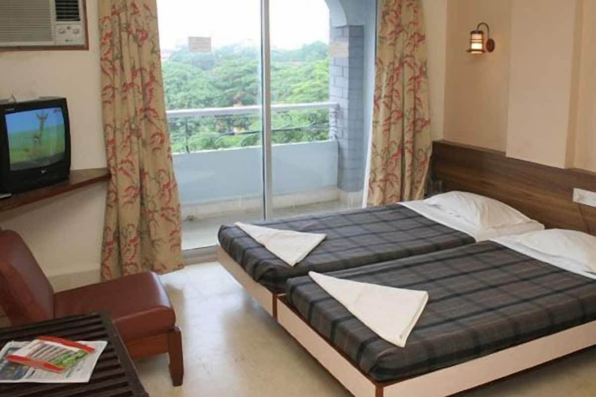 Suite | Hochwertige Bettwaren, Zimmersafe, Schreibtisch, Zustellbetten