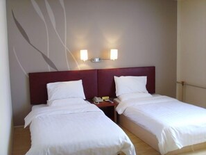 標準客房, 2 張單人床 | 書桌、遮光布/窗簾、免費有線上網