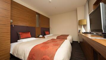 In-room safe, desk, free WiFi, bed sheets