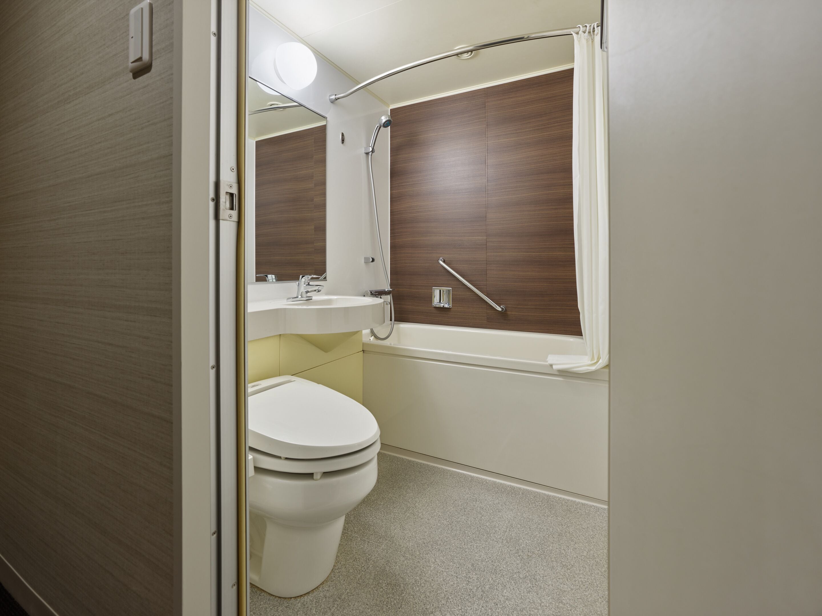 1 bedroom, premium bedding, down duvets, in-room safe